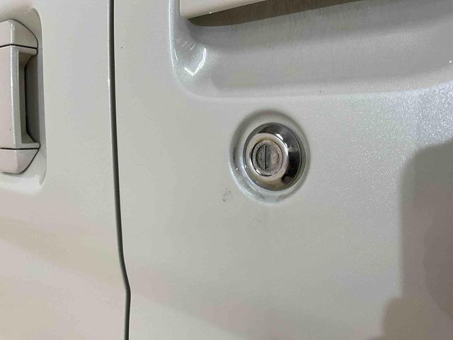 ハイゼットカーゴクルーズＳＡIII　５ＭＴ　４ＷＤ　ＬＥＤヘッドランプオーディオレス　デュアルエアバッグ　ＡＢＳ　安全ボディ　ＬＥＤヘッドランプ　キーレスエントリー　オートマチックハイビーム　両側スライドドア　フロントパワーウィンドウ　バイザー　マット（京都府）の中古車