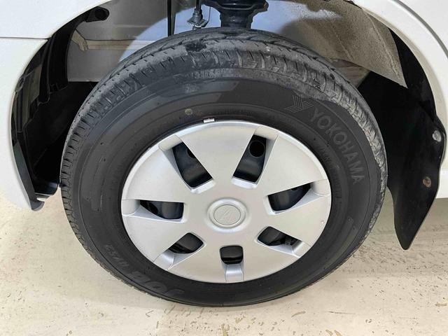 ハイゼットカーゴクルーズＳＡIII　５ＭＴ　４ＷＤ　ＬＥＤヘッドランプオーディオレス　デュアルエアバッグ　ＡＢＳ　安全ボディ　ＬＥＤヘッドランプ　キーレスエントリー　オートマチックハイビーム　両側スライドドア　フロントパワーウィンドウ　バイザー　マット（京都府）の中古車