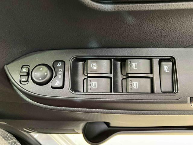 タントカスタムＲＳ　ディスプレイオーディオ　バックカメラ　ターボディスプレイオーディオ　フルセグチューナー　ブルートゥース対応　バックカメラ　ターボ　スマートアシスト　両側リヤパワースライドドア　プッシュボタンエンジンスタート　シートヒーター　ＬＥＤヘッドライト（京都府）の中古車