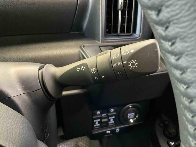 タントカスタムＲＳ　ディスプレイオーディオ　バックカメラ　ターボディスプレイオーディオ　フルセグチューナー　ブルートゥース対応　バックカメラ　ターボ　スマートアシスト　両側リヤパワースライドドア　プッシュボタンエンジンスタート　シートヒーター　ＬＥＤヘッドライト（京都府）の中古車