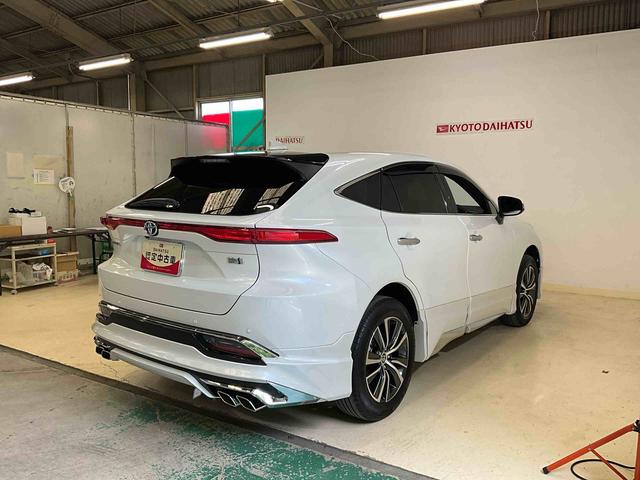 ハリアーハイブリッドＧ　ナビ　バックカメラ　ＥＴＣ　ハイブリッド車　キーフリーナビ　バックカメラ　クルーズコントロール　ＥＴＣ　キーフリー　アルミホイール　プッシュボタンスタート　ＬＥＤヘッドランプ　ハイブリッド車　デュアルエアバッグ　ＡＢＳ　安全ボディ　オートライト（京都府）の中古車