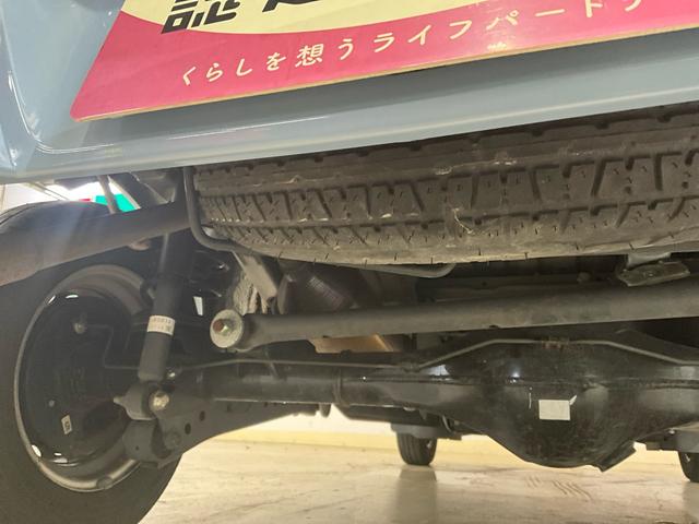 ハイゼットカーゴデラックス　ナビ　バックカメラ　ＥＴＣ　ドライブレコーダーナビ　バックカメラ　ＥＴＣ　ドライブレコーダー　５速マニュアル（ミッション）　キーレスエントリー　アイドリングストップ　フルセグチューナー　ブルートゥース対応　オートライト　両側リヤスライドドア（京都府）の中古車
