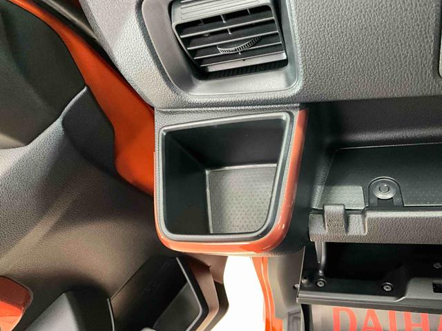 ハイゼットカーゴクルーズターボ　ナビ　バックカメラ　ＥＴＣ　ドラレコ　４ＷＤ４ＷＤ　スマートアシスト　ナビ　フルセグチューナー　バックカメラ　ブルートゥース対応　ＥＴＣ　ドライブレコーダー　プッシュボタンエンジンスタート　両側リヤパワースライドドア　ＬＥＤヘッドライト　ＡＢＳ（京都府）の中古車