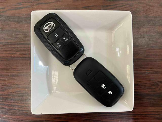 ハイゼットカーゴクルーズターボ　ナビ　バックカメラ　ＥＴＣ　ドラレコ　４ＷＤ４ＷＤ　スマートアシスト　ナビ　フルセグチューナー　バックカメラ　ブルートゥース対応　ＥＴＣ　ドライブレコーダー　プッシュボタンエンジンスタート　両側リヤパワースライドドア　ＬＥＤヘッドライト　ＡＢＳ（京都府）の中古車