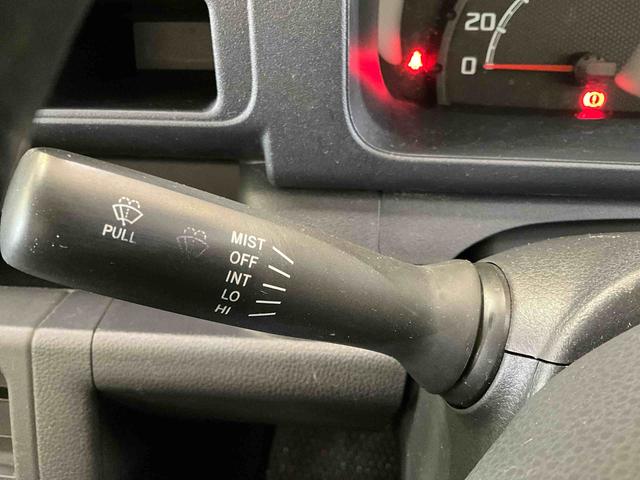 ハイゼットトラックスタンダード　４ＷＤ　４速オートマチック　パワステ　ラジオ４ＷＤ　４速オートマチック　ＡＭ／ＦＭチューナー　パワステ　スチールホイール　マニュアルエアコン　ゲートプロテクター　ガードフレームプロテクター　ラバーマット　バイザー運転席エアバッグ（京都府）の中古車