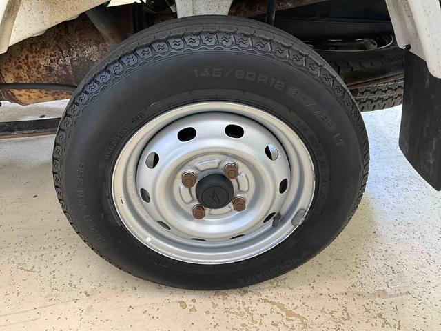 ハイゼットトラックスタンダード　４ＷＤ　４速オートマチック　パワステ　ラジオ４ＷＤ　４速オートマチック　ＡＭ／ＦＭチューナー　パワステ　スチールホイール　マニュアルエアコン　ゲートプロテクター　ガードフレームプロテクター　ラバーマット　バイザー運転席エアバッグ（京都府）の中古車