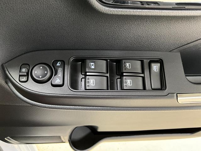 タントカスタムＸ　届出済み未使用車　スマートアシスト　２ＷＤスマートアシスト　プッシュボタンエンジンスタート　両側リヤパワースライドドア　ＬＥＤヘッドライト　オートエアコン　オートライト　アルミホイール　バックカメラ　シートヒーター　コーナーセンサー　ＡＢＳ（京都府）の中古車