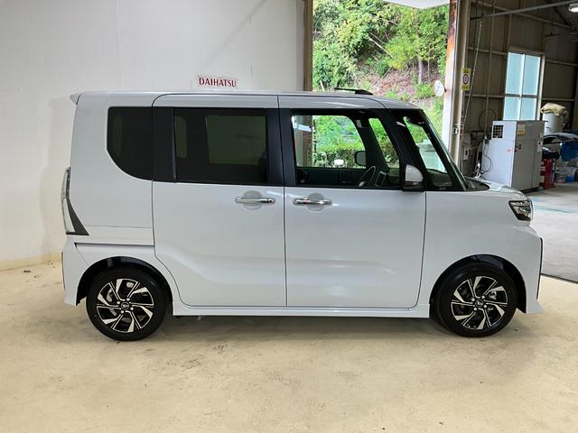 タントカスタムＸ　届出済み未使用車　スマートアシスト　２ＷＤスマートアシスト　プッシュボタンエンジンスタート　両側リヤパワースライドドア　ＬＥＤヘッドライト　オートエアコン　オートライト　アルミホイール　バックカメラ　シートヒーター　コーナーセンサー　ＡＢＳ（京都府）の中古車