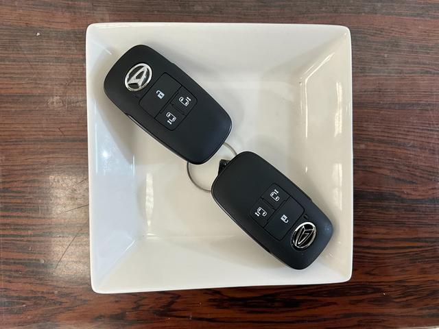 タントカスタムＸ　届出済み未使用車　スマートアシスト　２ＷＤスマートアシスト　プッシュボタンエンジンスタート　両側リヤパワースライドドア　バックカメラ　ＬＥＤヘッドライト　オートエアコン　オートライト　シートヒーター　アルミホイール　コーナーセンサー　ＡＢＳ（京都府）の中古車