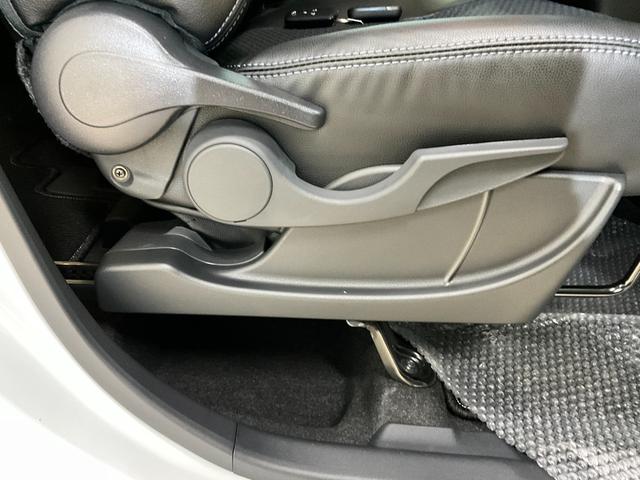 タントカスタムＲＳ　ターボ　ＬＥＤヘッドランプ　両側電動スライドバックカメラ対応　ＬＥＤヘッドランプ　両側電動スライドドア　プッシュボタンスタート　キーフリー　アイドリングストップ　アルミホイール　オートライト　オートエアコン　ベンチシート　シートヒーター（京都府）の中古車