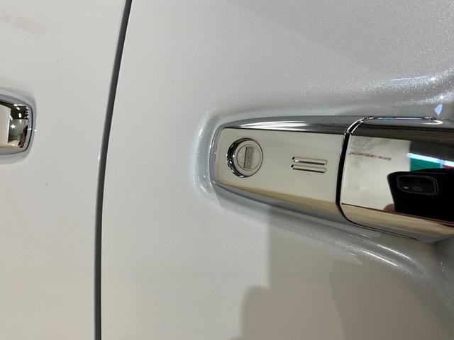 タントカスタムＲＳ　ターボ　ＬＥＤヘッドランプ　両側電動スライドバックカメラ対応　ＬＥＤヘッドランプ　両側電動スライドドア　プッシュボタンスタート　キーフリー　アイドリングストップ　アルミホイール　オートライト　オートエアコン　ベンチシート　シートヒーター（京都府）の中古車