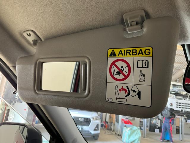 キャストアクティバＧ　プライムコレクション　ナビ付　ＳＡIIIダイハツ認定中古車　予防安全機能スマートアシスト搭載　アイドリングストップ　オートライト　オートマチックハイビーム　電動格納ミラー　ＬＥＤヘッドライト　シートヒーター　キーフリーキー　バックモニター（京都府）の中古車