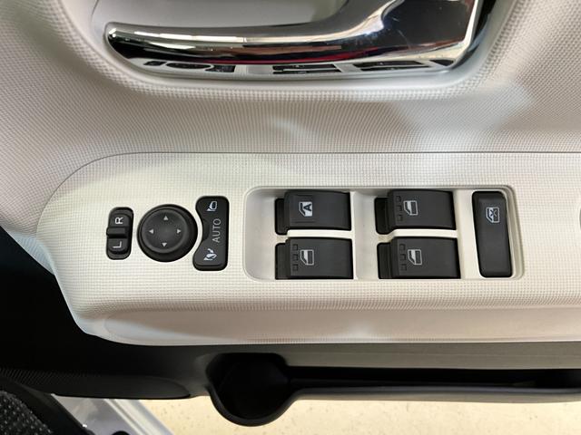 ムーヴキャンバスストライプスＧ　届出済み未使用車　バックカメラ対応　スマアシバックカメラ対応　ＬＥＤヘッドランプ　両側電動スライドドア　プッシュボタンスタート　キーフリー　アイドリングストップ　オートエアコン　シートヒーター　ベンチシート　届出済み未使用車　スマアシ　ＡＢＳ（京都府）の中古車
