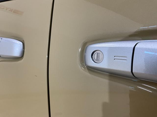 タントＸ　シートヒーター　ＬＥＤヘッドランプ　片側電動スライドドアバックカメラ対応　ＬＥＤヘッドランプ　プッシュボタンスタート　キーフリー　アイドリングストップ　片側電動スライドドア　シートヒーター　ベンチシート　オートエアコン　オートライト　デュアルエアバッグ（京都府）の中古車