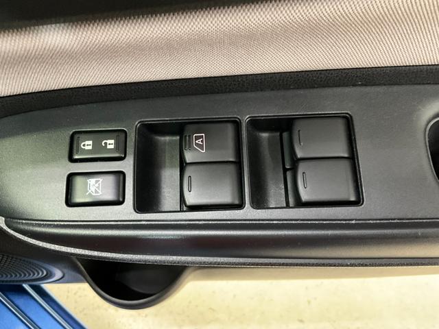 ノートｅ−パワー　Ｘナビ　アラウンドビュー　電動格納ドアミラー　キーフリー　ＬＥＤヘッドライト（京都府）の中古車