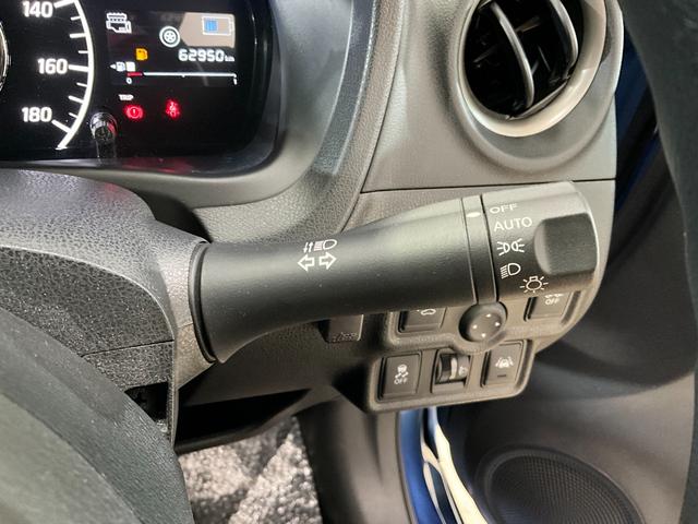 ノートｅ−パワー　Ｘナビ　アラウンドビュー　電動格納ドアミラー　キーフリー　ＬＥＤヘッドライト（京都府）の中古車