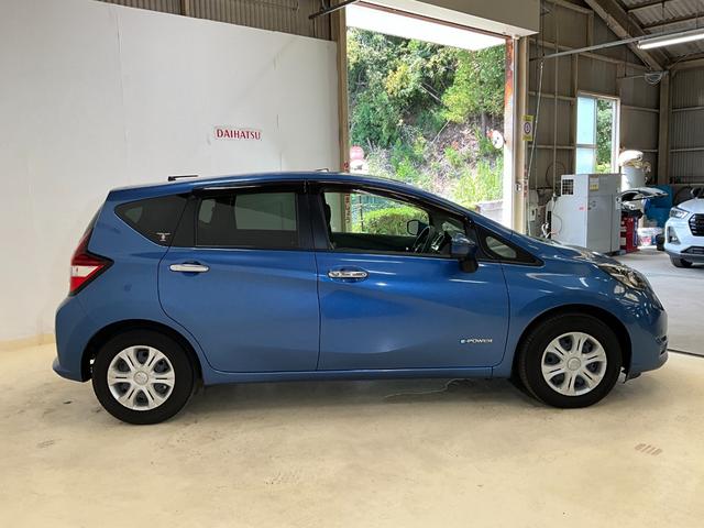 ノートｅ−パワー　Ｘナビ　アラウンドビュー　電動格納ドアミラー　キーフリー　ＬＥＤヘッドライト（京都府）の中古車