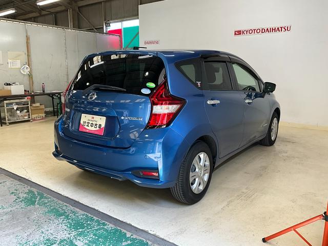 ノートｅ−パワー　Ｘナビ　アラウンドビュー　電動格納ドアミラー　キーフリー　ＬＥＤヘッドライト（京都府）の中古車