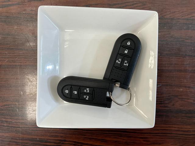 タントカスタムＲＳ　トップエディションＶＳ　ＳＡIII　ナビナビ　パノラマモニター　ＥＴＣ　ドライブレコーダー　スマートアシストＩＩＩ　ターボ　両側リヤパワースライドドア　プッシュボタンエンジンスタート　フルセグチューナー　ブルートゥース対応　ＬＥＤライト（京都府）の中古車