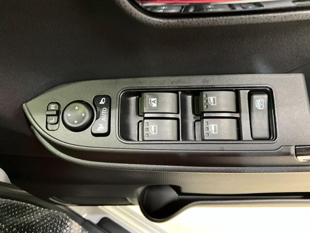 タントカスタムＲＳ　バックモニターダイハツ認定中古車　予防安全機能スマートアシスト搭載　アイドリングストップ　オートライト　オートマチックハイビーム　電動格納ミラー　ＬＥＤヘッドライト　シートヒーター　キーフリーキー　バックモニター（京都府）の中古車