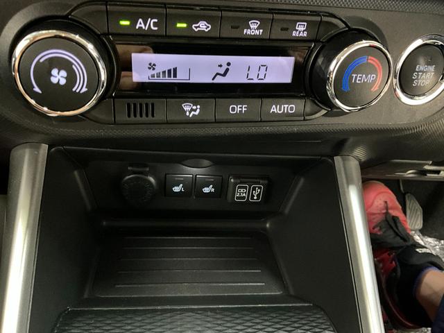 ロッキープレミアム　パノラマモニターダイハツ認定中古車　予防安全機能スマートアシスト搭載　アイドリングストップ　オートライト　オートマチックハイビーム　ＬＥＤヘッドライト　電動格納ミラー　シートヒーター　キーフリーキー　パノラマモニター（京都府）の中古車
