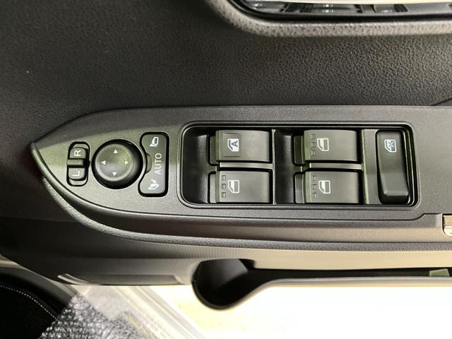 タントカスタムＲＳ　ナビ　前席シートヒーター　ターボワンオーナー　衝突軽減ブレーキ　認定中古車　ターボ　ナビ　電動パーキングブレーキ　オートブレーキホールド機能　運転席助手席シートヒーター　ツートン　プッシュボタンスタート　スマートキー　バックモニター（京都府）の中古車