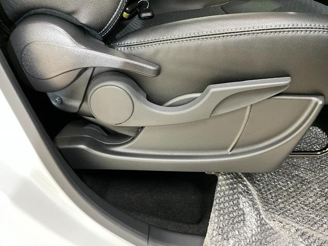 タントカスタムＲＳ　ナビ　前席シートヒーター　ターボワンオーナー　衝突軽減ブレーキ　認定中古車　ターボ　ナビ　電動パーキングブレーキ　オートブレーキホールド機能　運転席助手席シートヒーター　ツートン　プッシュボタンスタート　スマートキー　バックモニター（京都府）の中古車