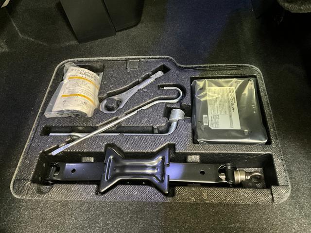 トールカスタムＧ　リミテッド　ＳＡIII　４ＷＤ　９インチナビ４ＷＤ　９インチナビ　ＥＴＣ　ドライブレコーダー　プッシュスタート　両側電動スライドドア　キーフリーシステム　オートライト　オートハイビーム　ＬＥＤヘッドライト（京都府）の中古車