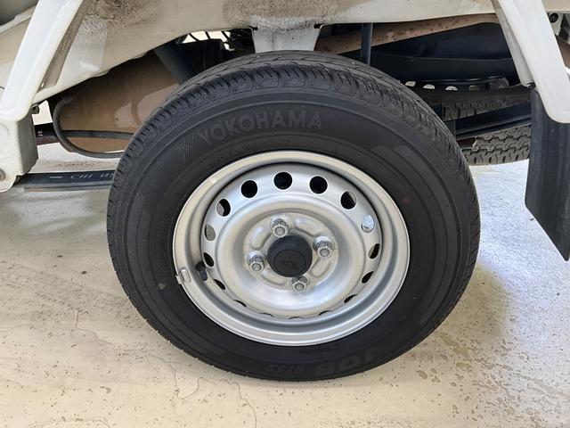 ハイゼットトラックスタンダードＳＡIIIｔワンオーナー　衝突軽減ブレーキ　認定中古車　カーペットマット・バイザー有　エアコン　パワステ　ミッション車　２ＷＤ　オートライト　ＡＭ／ＦＭラジオ　ドリンクホルダー（京都府）の中古車