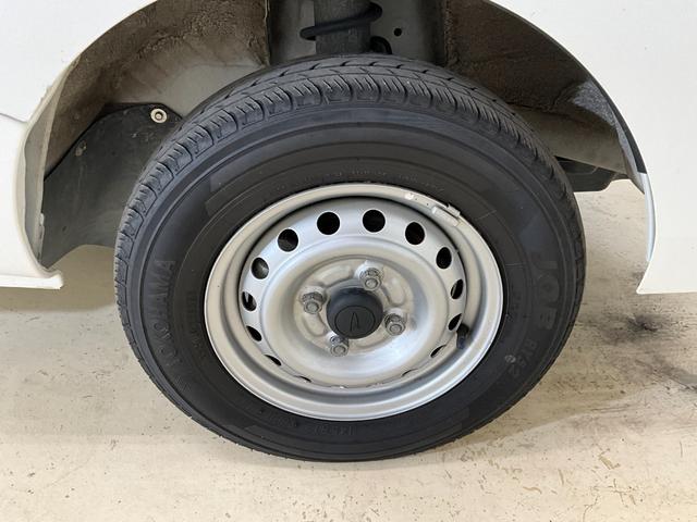 ハイゼットトラックスタンダードＳＡIIIｔワンオーナー　衝突軽減ブレーキ　認定中古車　カーペットマット・バイザー有　エアコン　パワステ　ミッション車　２ＷＤ　オートライト　ＡＭ／ＦＭラジオ　ドリンクホルダー（京都府）の中古車