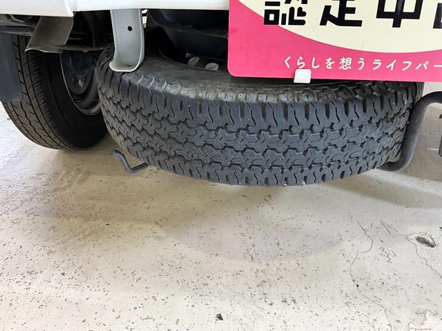 ハイゼットトラックスタンダードＳＡIIIｔワンオーナー　衝突軽減ブレーキ　認定中古車　カーペットマット・バイザー有　エアコン　パワステ　ミッション車　２ＷＤ　オートライト　ＡＭ／ＦＭラジオ　ドリンクホルダー（京都府）の中古車