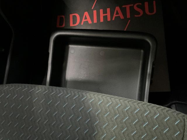 トールカスタムＧ　ナビ　バックカメラ　ドライブレコーダー　ＥＴＣスマートアシスト　ナビ　バックカメラ　フルセグチューナー・　ブルートゥース対応　ドライブレコーダー　プッシュボタンエンジンスタート　両側リヤパワースライドドア　オートエアコン　ＬＥＤヘッドライト（京都府）の中古車