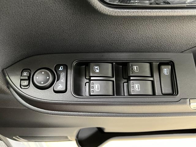 タントカスタムＸ　届出済未使用車　電動スライドドア　ナビワンオーナー　衝突軽減ブレーキ　認定中古車　ナビ　両側電動スライドドア　電動パーキングブレーキ　オートブレーキホールド機能　運転席助手席シートヒーター　オートライト　バックモニター（京都府）の中古車