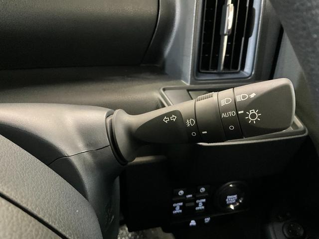 タントカスタムＸ　届出済未使用車　電動スライドドア　ナビワンオーナー　衝突軽減ブレーキ　認定中古車　ナビ　両側電動スライドドア　電動パーキングブレーキ　オートブレーキホールド機能　運転席助手席シートヒーター　オートライト　バックモニター（京都府）の中古車