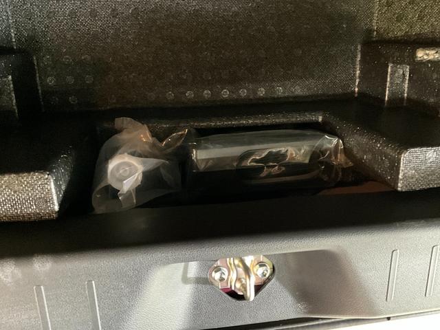 ムーヴカスタム　Ｘ　純正カーナビ　バックカメラ　ＥＴＣ車載器運転席助手席エアバック　オートライト　ＬＥＤヘッドライト　キーフリーシステム　アイドリングストップ　純正カーナビ　バックカメラ　ＥＴＣ車載器　Ｂｌｕｅｔｏｏｔｈ　衝突安全ボディ　ＡＢＳ　盗難防止（京都府）の中古車
