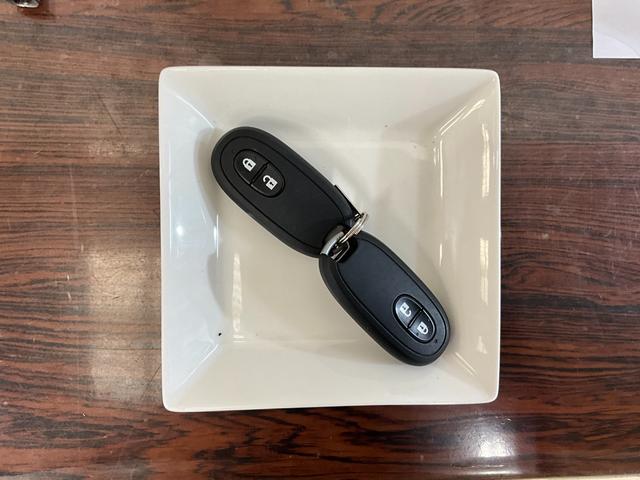 アルトラパンモード ナビ バックカメラ ETC シートヒーター キーフリナビ バックカメラ ETC シートヒーター アイドリングストップ プッシュボタンスタート キーフリー ベンチシート オートエアコン オートライト アルミホイール LEDヘッドランプ デュアルエアバッグ(京都府)の中古車