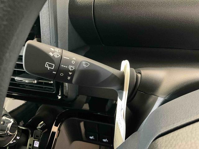 タントカスタムＸ届出済み未使用車　両側リヤパワースライドドアスマートアシスト　両側リヤパワースライドドア　プッシュボタンエンジンスタート　ＬＥＤヘッドライト　オートエアコン　オートライト　シートヒーター　アルミホイール　バックカメラ　コーナーセンサー　ＡＢＳ（京都府）の中古車