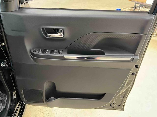 タントカスタムＸ　届出済み未使用車　両側リヤパワースライドドアスマートアシスト　両側リヤパワースライドドア　プッシュボタンエンジンスタート　ＬＥＤヘッドライト　オートエアコン　コーナーセンサー　シートヒーター　アルミホイール　オートライト　バックカメラ　ＡＢＳ（京都府）の中古車