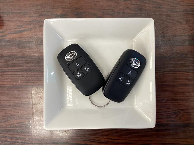 タントカスタムＸ　届出済み未使用車　両側電動スライド　キーフリーバックカメラ対応　両側電動スライドドア　クリアランスソナー　シートヒーター　オートマチックハイビーム　ＬＥＤヘッドライト　キーフリー　プッシュスタート　１４インチ純正アルミホイール　ＬＥＤヘッドランプ（京都府）の中古車