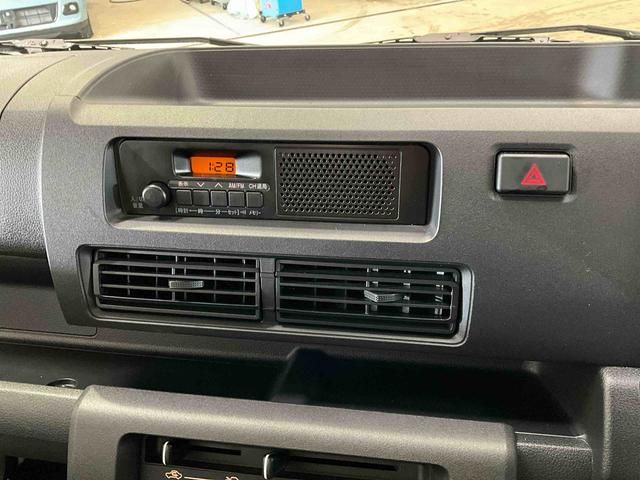 ハイゼットトラックジャンボスタンダードワンオーナー　衝突軽減ブレーキ　認定中古車　ＡＭ／ＦＭラジオ　４ＷＤ　エアコン　パワステ　ＣＶＴ　ジャンボ（京都府）の中古車