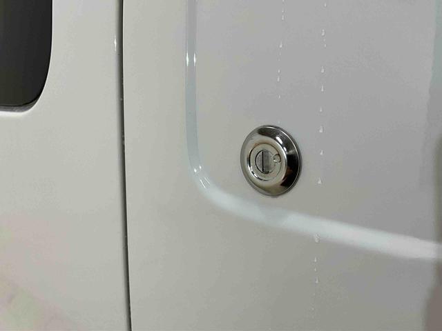 ハイゼットトラックジャンボスタンダードワンオーナー　衝突軽減ブレーキ　認定中古車　ＡＭ／ＦＭラジオ　４ＷＤ　エアコン　パワステ　ＣＶＴ　ジャンボ（京都府）の中古車