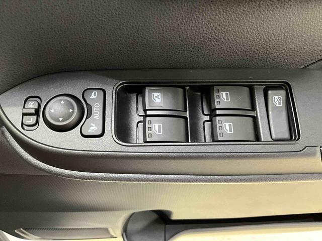 タントカスタムＸ　ＬＥＤヘッドランプ　シートヒーター　キーフリーオーディオレス　バックカメラ対応　運転席・助手席シートヒーター完備　運転席・助手席・サイドエアバッグ　プッシュボタンスタート　キーフリー　スマアシ　ＬＥＤヘッドライト　ＡＢＳ　アイドリングストップ（京都府）の中古車
