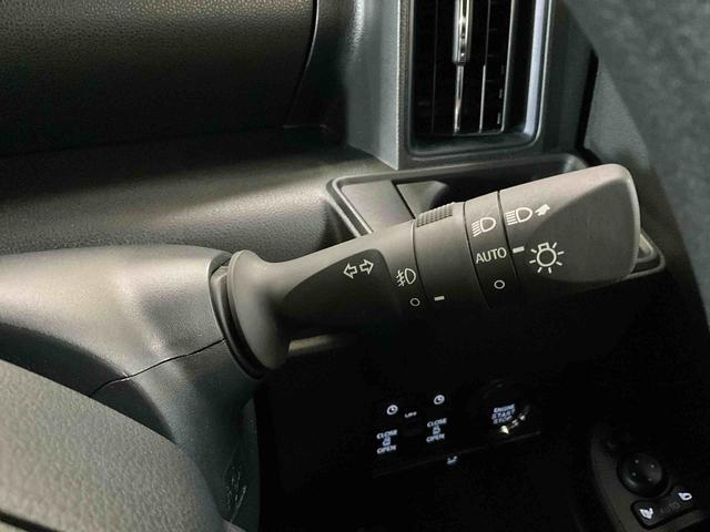 タントカスタムＸ　ＬＥＤヘッドランプ　シートヒーター　キーフリーオーディオレス　バックカメラ対応　運転席・助手席シートヒーター完備　運転席・助手席・サイドエアバッグ　プッシュボタンスタート　キーフリー　スマアシ　ＬＥＤヘッドライト　ＡＢＳ　アイドリングストップ（京都府）の中古車