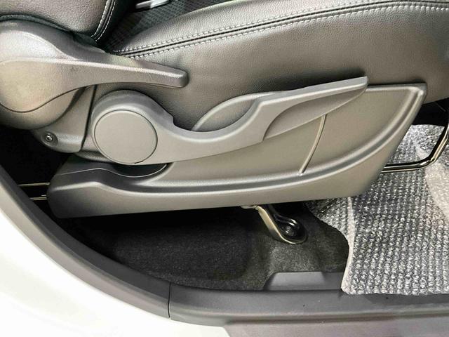 タントカスタムＸ　ＬＥＤヘッドランプ　シートヒーター　キーフリーオーディオレス　バックカメラ対応　運転席・助手席シートヒーター完備　運転席・助手席・サイドエアバッグ　プッシュボタンスタート　キーフリー　スマアシ　ＬＥＤヘッドライト　ＡＢＳ　アイドリングストップ（京都府）の中古車