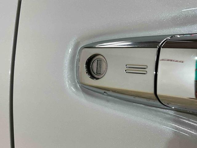 タントカスタムＸ　ＬＥＤヘッドランプ　シートヒーター　キーフリーオーディオレス　バックカメラ対応　運転席・助手席シートヒーター完備　運転席・助手席・サイドエアバッグ　プッシュボタンスタート　キーフリー　スマアシ　ＬＥＤヘッドライト　ＡＢＳ　アイドリングストップ（京都府）の中古車