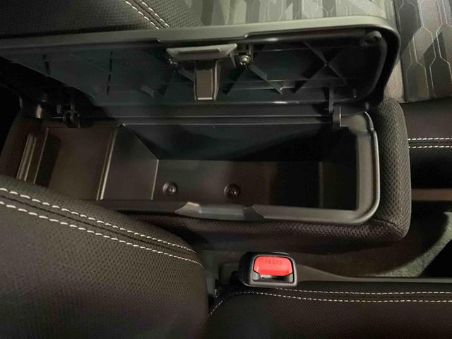 タフトＧ　クロムベンチャー　届出済未使用車ワンオーナー　衝突軽減ブレーキ　認定中古車　電動パーキングブレーキ　オートブレーキホールド機能　運転席助手席シートヒーター　クルーズコントロール　オーディオレス車（京都府）の中古車