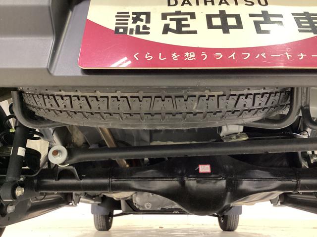 ハイゼットカーゴＤＸ　　４ＷＤ　前後コーナーセンサー　ラジオ４ＷＤ　前後コーナーセンサー　ラジオ　アイドリングストップ　ＡＴ車　両側スライドドア　キーレスエントリー　ヘッドライトレべライザー　アクセサリーソケット　マニュアルエアコン　オートライト（京都府）の中古車
