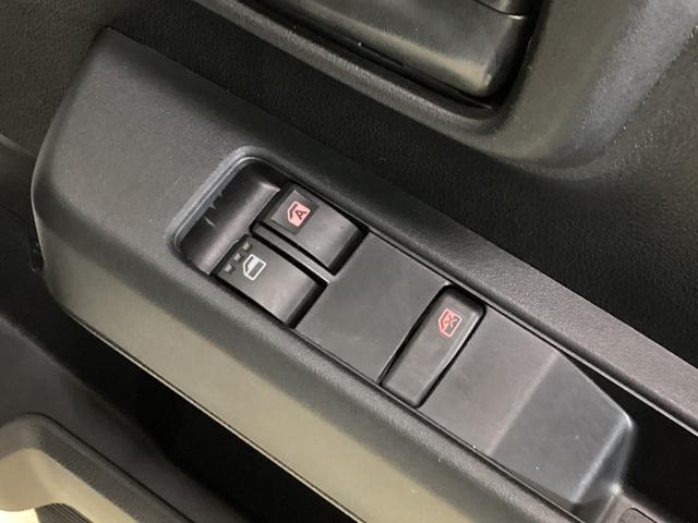 ハイゼットカーゴＤＸ　　４ＷＤ　前後コーナーセンサー　ラジオ４ＷＤ　前後コーナーセンサー　ラジオ　アイドリングストップ　ＡＴ車　両側スライドドア　キーレスエントリー　ヘッドライトレべライザー　アクセサリーソケット　マニュアルエアコン　オートライト（京都府）の中古車
