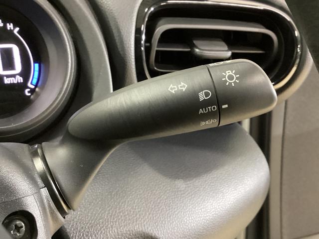 ヤリスハイブリッドG ディスプレイオーディオ バックカメラ ETCディスプレイオーディオ バックカメラ ETC ドライブレコーダー プッシュボタンエンジンスタート アルミホイール 衝突回避支援システム クルーズコントロール オートエアコン コーナーセンサー ABS(京都府)の中古車