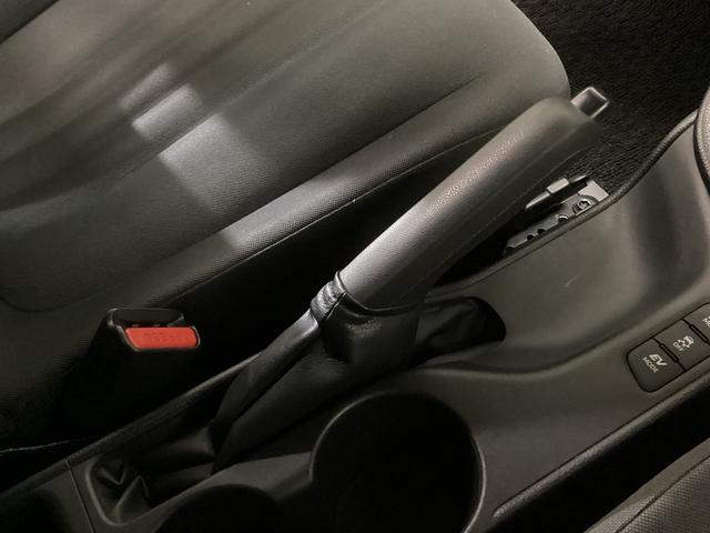 ヤリスハイブリッドG ディスプレイオーディオ バックカメラ ETCディスプレイオーディオ バックカメラ ETC ドライブレコーダー プッシュボタンエンジンスタート アルミホイール 衝突回避支援システム クルーズコントロール オートエアコン コーナーセンサー ABS(京都府)の中古車